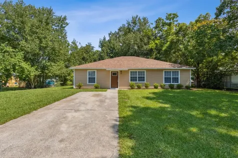 423 South Boulevard Macclenny FL 32063