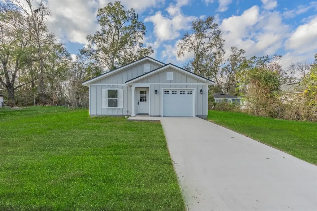 45035 James Street Callahan FL 32011