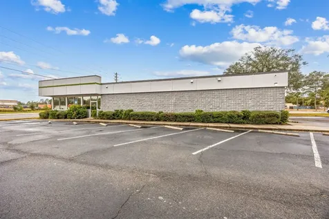 463185 State Road 200 Yulee FL 32097