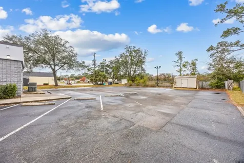 463185 State Road 200 Yulee FL 32097