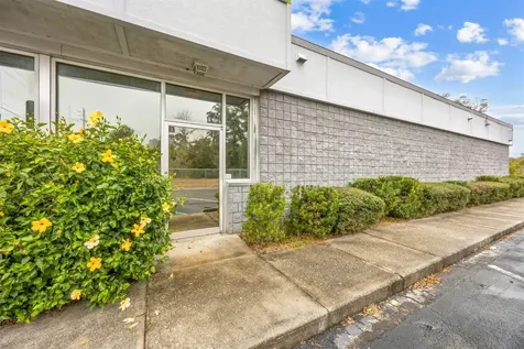 463185 State Road 200 Yulee FL 32097