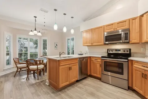 1811 Village Court Fernandina Beach FL 32034