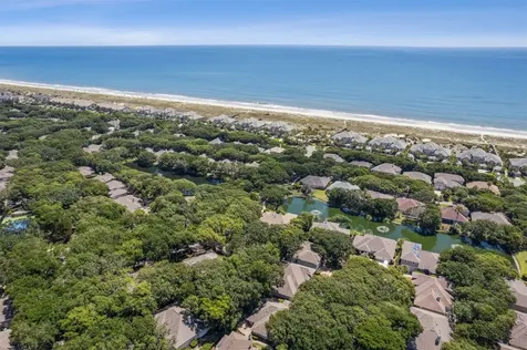 1811 Village Court Fernandina Beach FL 32034
