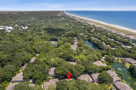 1811 Village Court Fernandina Beach FL 32034