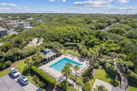 1811 Village Court Fernandina Beach FL 32034