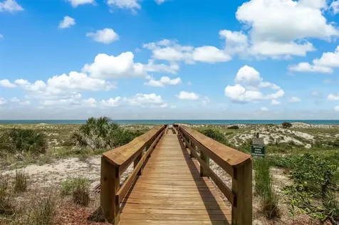 1811 Village Court Fernandina Beach FL 32034
