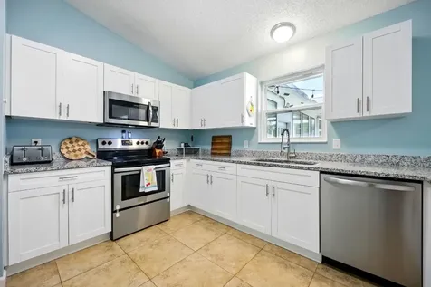 1618 Beverly Bay Court Jacksonville FL 32225