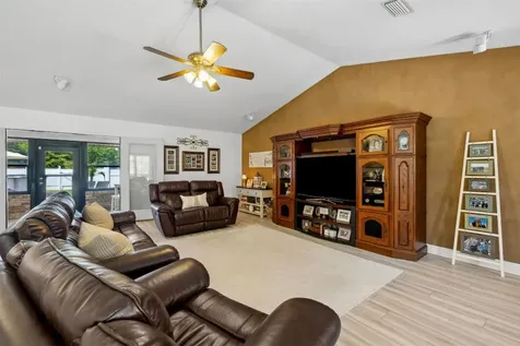 6431 Conifer Cove Court Jacksonville FL 32218