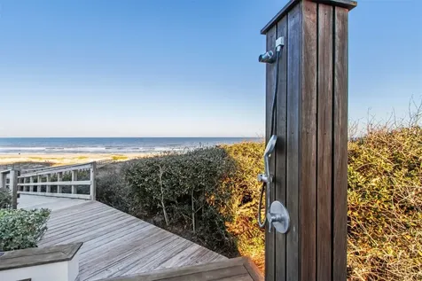 8200 Residence Court Fernandina Beach FL 32034