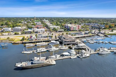 101 Centre Street Fernandina Beach FL 32034
