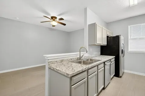 7042 Mills Avenue Jacksonville FL 32211