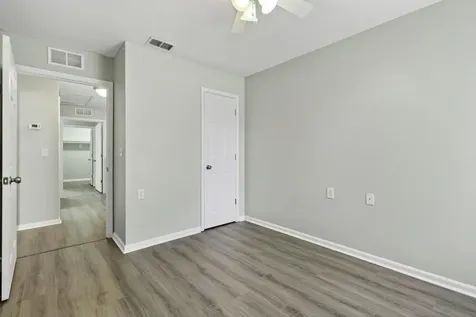 7042 Mills Avenue Jacksonville FL 32211
