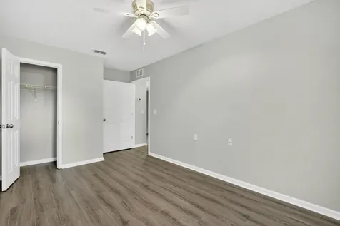7042 Mills Avenue Jacksonville FL 32211