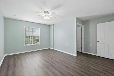 7042 Mills Avenue Jacksonville FL 32211