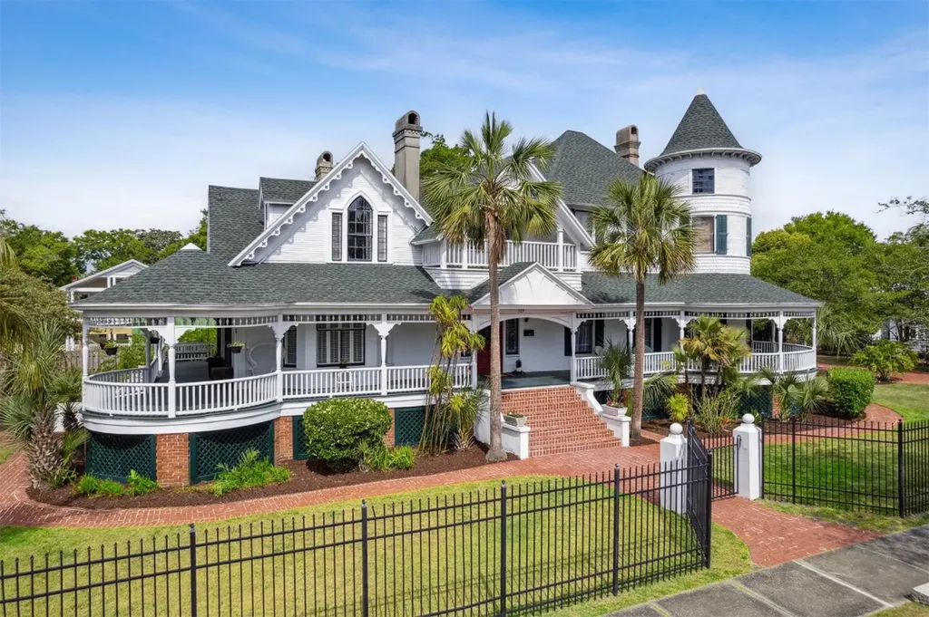 327 S 7 Th Street Fernandina Beach FL 32024