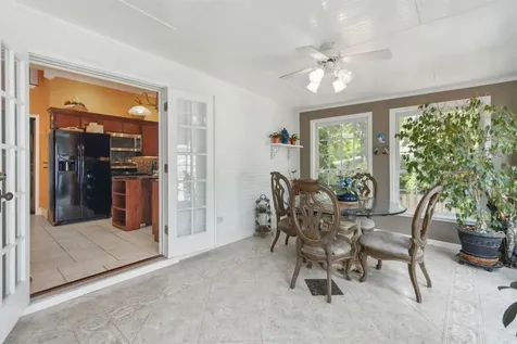 327 S 7 Th Street Fernandina Beach FL 32024