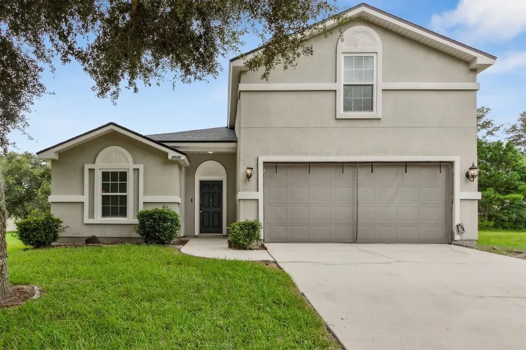9520 Fraser Fir Court Jacksonville FL 32208