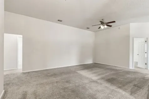 9520 Fraser Fir Court Jacksonville FL 32208