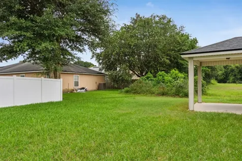 9520 Fraser Fir Court Jacksonville FL 32208