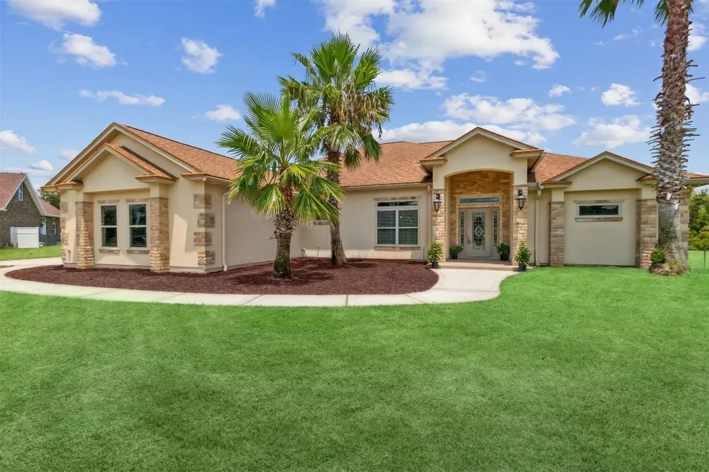 9227 Woodsman Cove Lane Jacksonville FL 32226