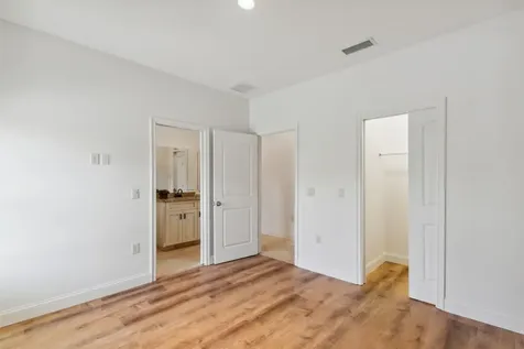 9227 Woodsman Cove Lane Jacksonville FL 32226