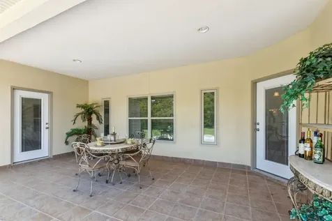 9227 Woodsman Cove Lane Jacksonville FL 32226