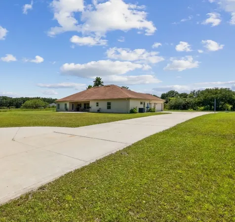 9227 Woodsman Cove Lane Jacksonville FL 32226