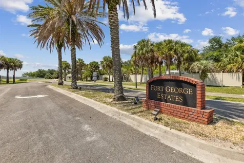 9227 Woodsman Cove Lane Jacksonville FL 32226