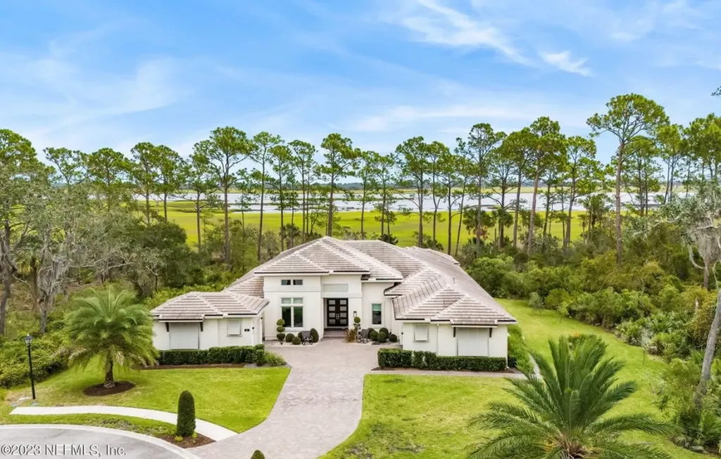 82 San Cristobal Court St. Augustine FL 32095