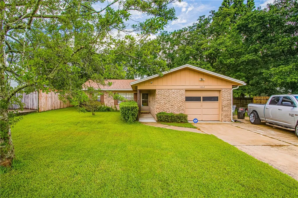 1062 Winstonian Way Street Jacksonville FL 32221
