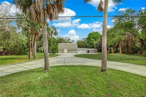 5781 Heckscher Drive Jacksonville FL 32226