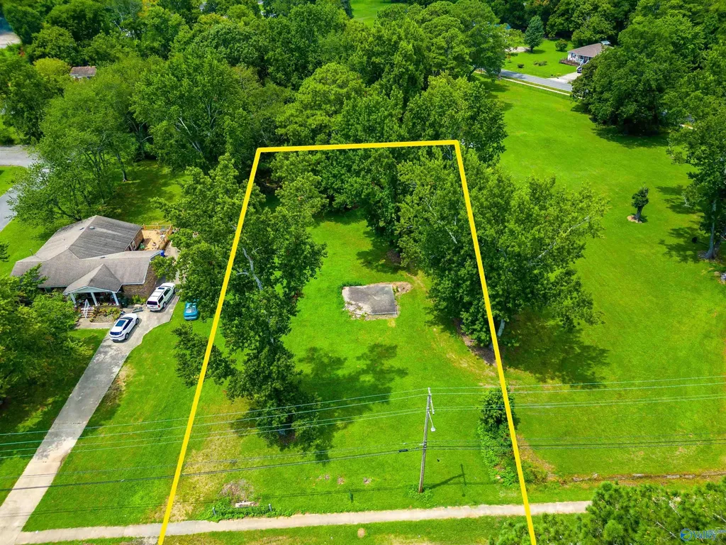 1112 Hine Street S Athens AL 35611