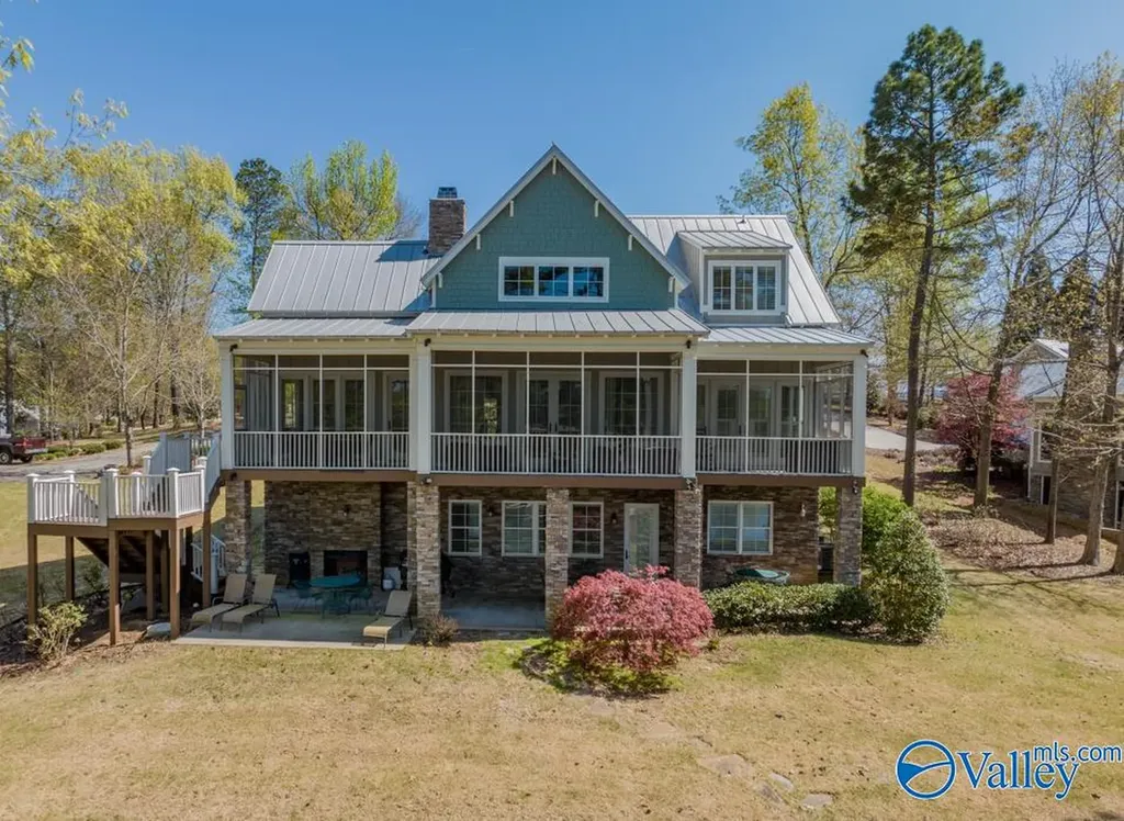 167 Lake Pointe Circle Scottsboro AL 35769