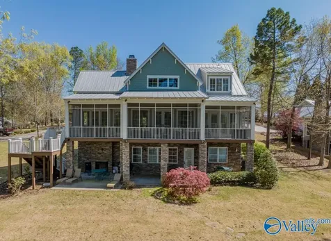 167 Lake Pointe Circle Scottsboro AL 35769