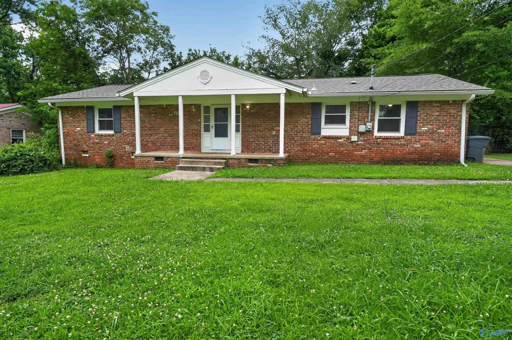 4913 Westwood Drive NW Huntsville AL 35810