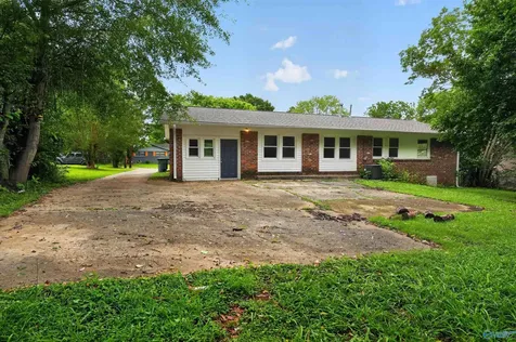 4913 Westwood Drive NW Huntsville AL 35810