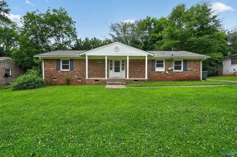 4913 Westwood Drive NW Huntsville AL 35810