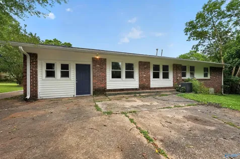 4913 Westwood Drive NW Huntsville AL 35810