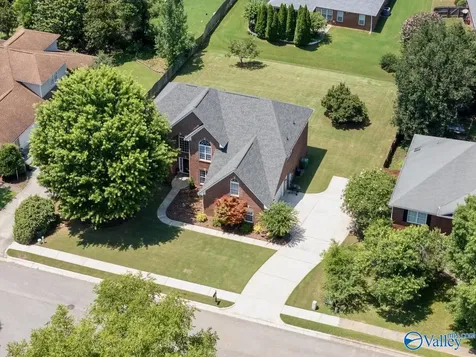 5107 Creekstone Drive Owens Cross Roads AL 35763