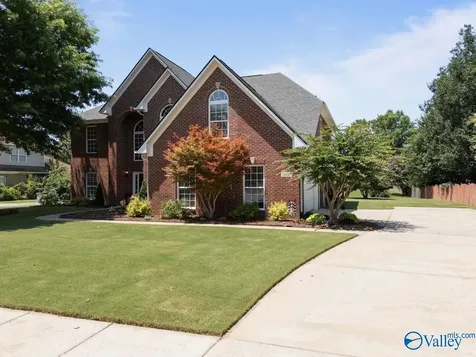5107 Creekstone Drive Owens Cross Roads AL 35763