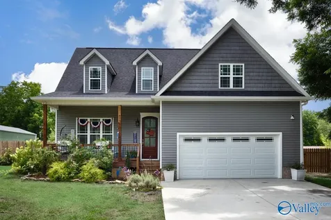 699 S Kyle Street Scottsboro AL 35768