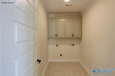 Flagstaff B:1 Avondale Drive Athens AL 35613