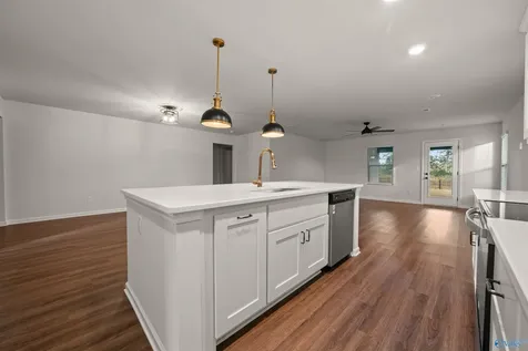 124 Varina Drive Owens Cross Roads AL 35763