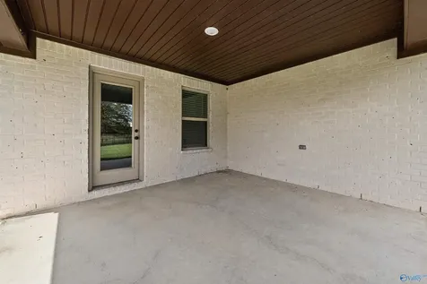 124 Varina Drive Owens Cross Roads AL 35763