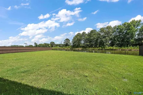 124 Varina Drive Owens Cross Roads AL 35763