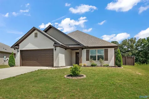 124 Varina Drive Owens Cross Roads AL 35763
