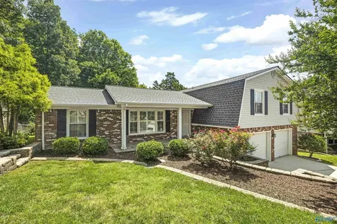 1922 Epworth Drive NE Huntsville AL 35811