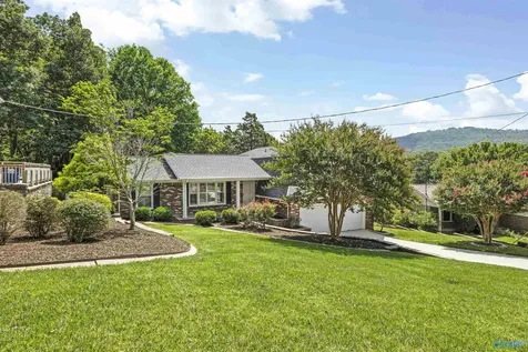 1922 Epworth Drive NE Huntsville AL 35811