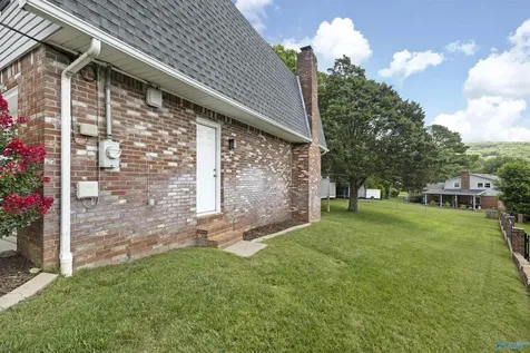 1922 Epworth Drive NE Huntsville AL 35811