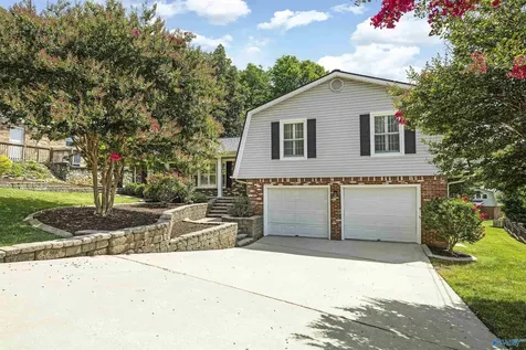 1922 Epworth Drive NE Huntsville AL 35811